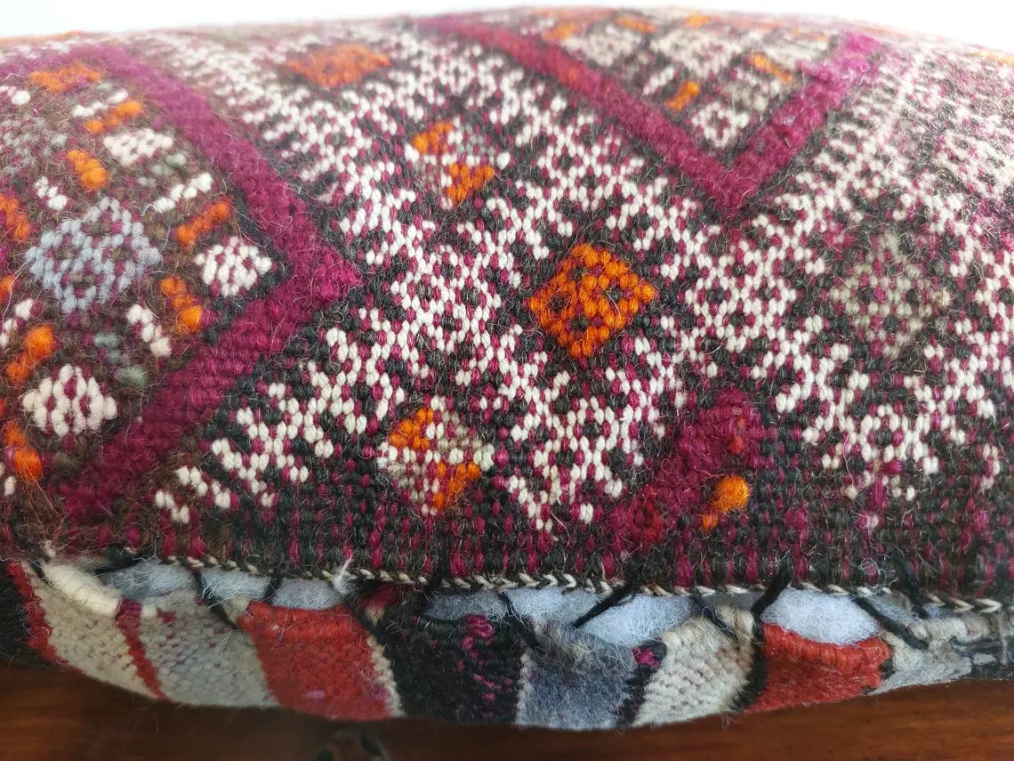 Vintage Moroccan Pillow - Handmade Berber Pillow - Tribal Kilim Pillow MoroccanBazzArts