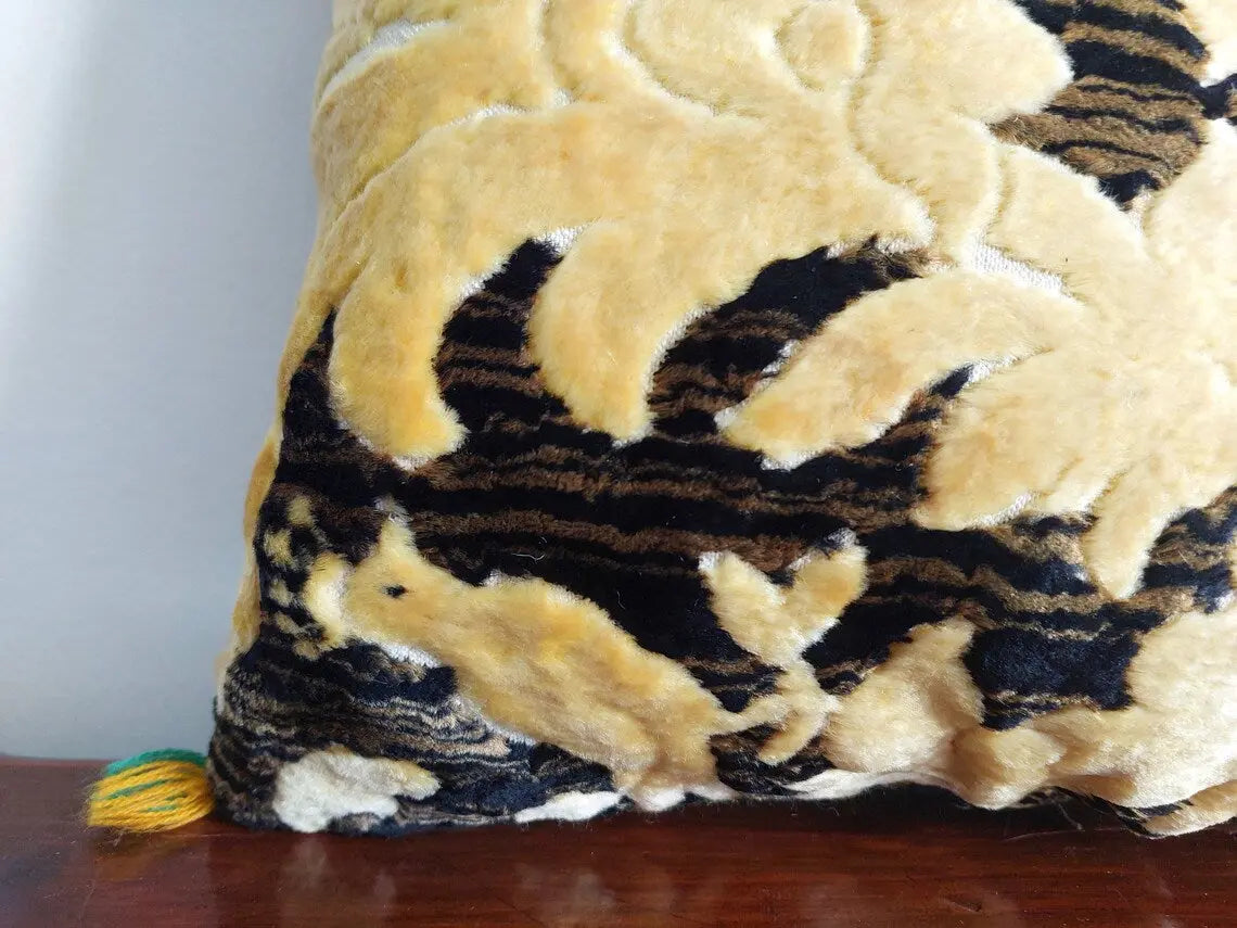 Vintage Berber Pillow - Kilim In One Side - Vintage Velvet In Other Side - Unique Moroccan Pillow - Beni Mguild Pillow - Kilim Pillow MoroccanBazzArts