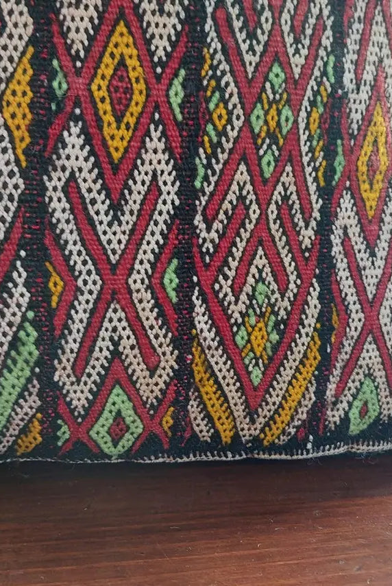 Vintage Moroccan Pillow - Berber Pillow Case - Handmade Tribal Pillow - Kilim Pillow Cover - Boho Pillow. MoroccanBazzArts