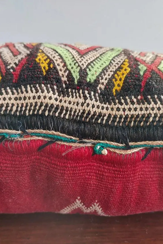 Vintage Moroccan Pillow - Berber Pillow Case - Handmade Tribal Pillow - Kilim Pillow Cover - Boho Pillow. MoroccanBazzArts