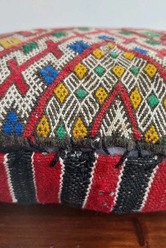 Vintage Moroccan Pillow - Handmade Berber Cushion - Kilim Pillow - Decorative Pillow Case. MoroccanBazzArts