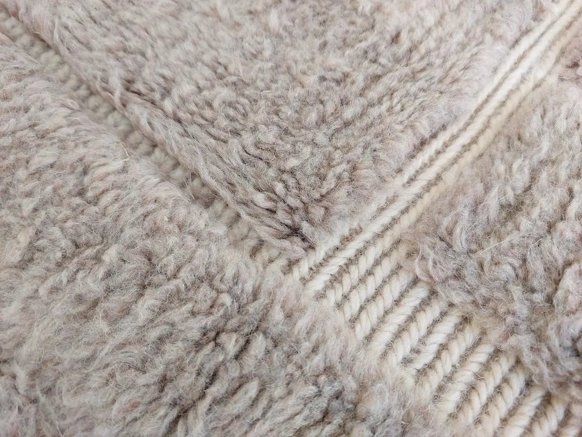 Plush Faded Lavender Moroccan Beni Mrirt Rug - Handwoven Neutral Berber Rug For Contemporary Living Spaces MoroccanBazzArts
