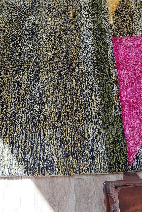 Handwoven Berber Shag Rug With Modern Charm - Artisan Moroccan Design MoroccanBazzArts