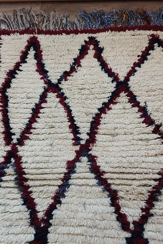 Small Moroccan Rug - Vintage Azilal Runner Rug - Handknotted Bedside Rug - Used Berber Rug . MoroccanBazzArts