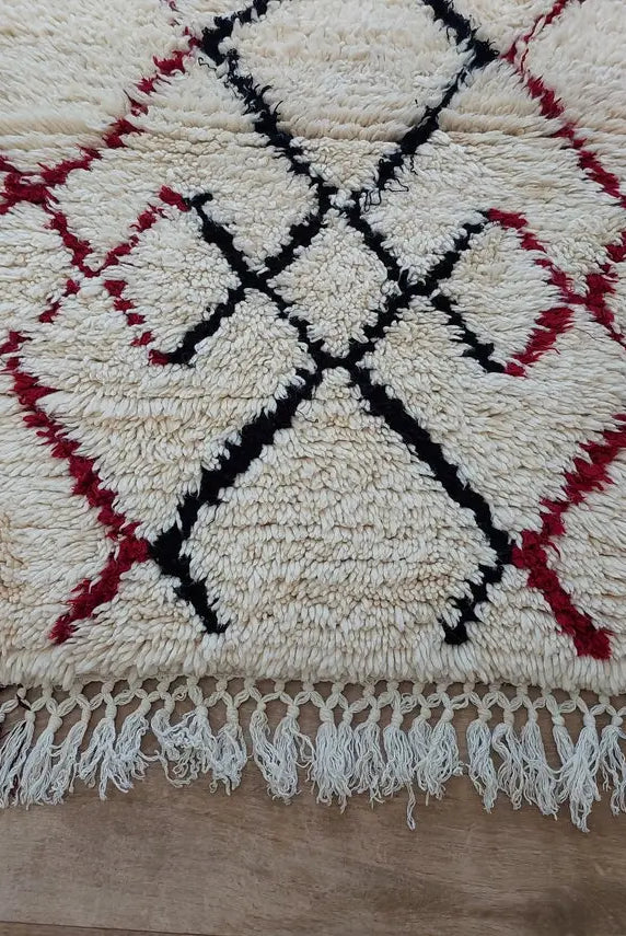 Shaggy Wool Rug - Vintage Small Rug - Handknotted Rug- Berber Carpet - White Moroccan Rug. MoroccanBazzArts