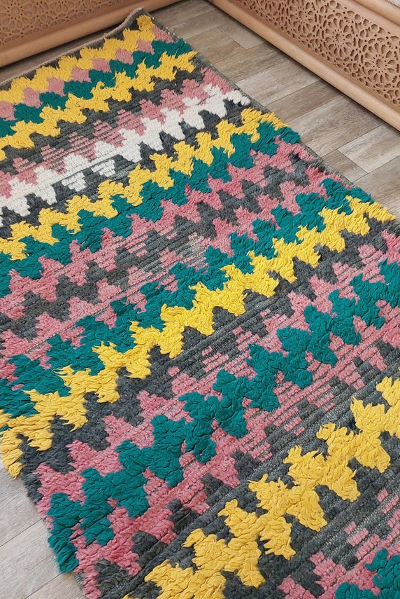 Small Moroccan Runner Rug - Vintage Boujaad Rug - Hand Woven Berber Carpet - Handmade Rug - Moroccan Carpet , Runner 2'6 X 8' MoroccanBazzArts