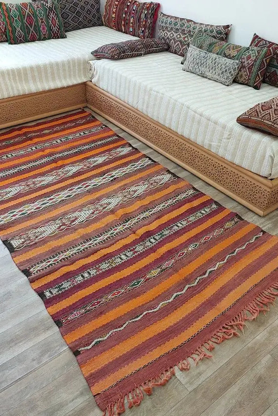 Moroccan Kilim Rug - Vintage Moroccan Rug - Flatweave Berber Rug - Kilim Rug - Hanbel Rug - Zemmour Tribe. MoroccanBazzArts