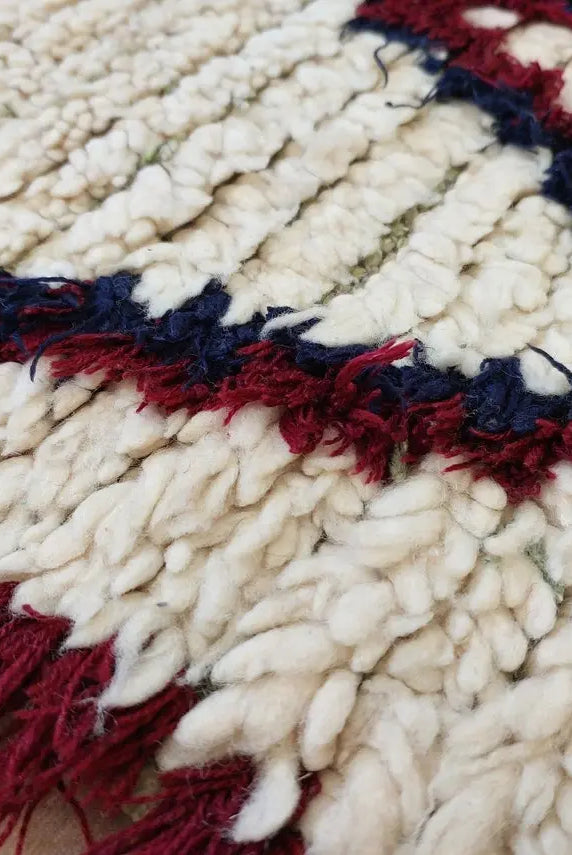 Small Moroccan Rug - Vintage Azilal Runner Rug - Handknotted Bedside Rug - Used Berber Rug . MoroccanBazzArts