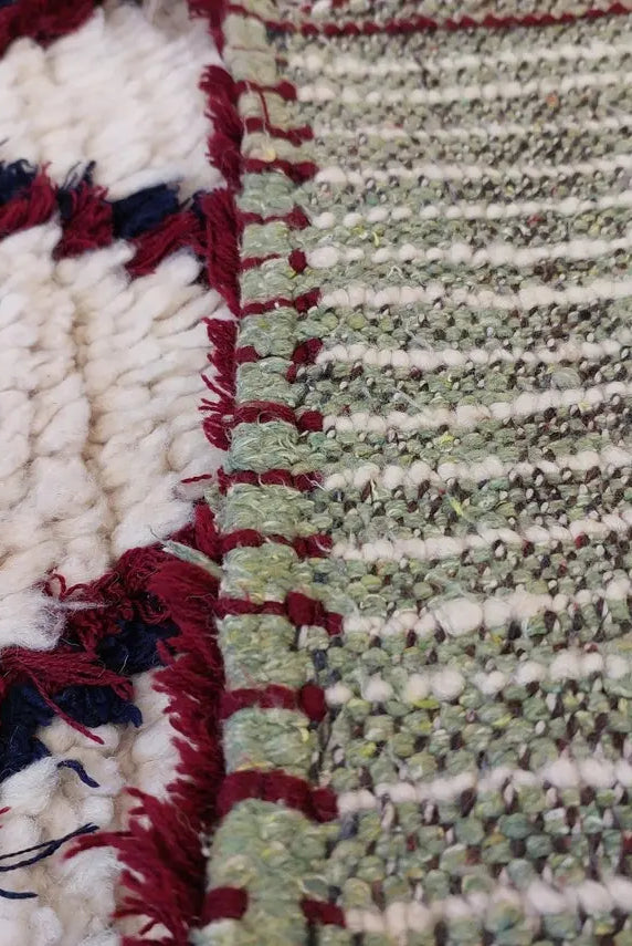 Small Moroccan Rug - Vintage Azilal Runner Rug - Handknotted Bedside Rug - Used Berber Rug . MoroccanBazzArts