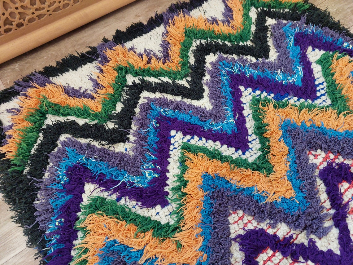 Colorful Small Moroccan Rug, Art Rug, Hanging Wall Rug, Berber Rug, Beni Ourain Rug, Cute Rug, Handmade Rug. MoroccanBazzArts