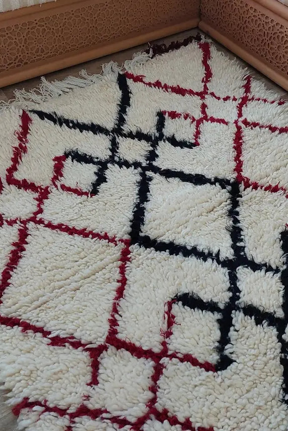 Shaggy Wool Rug - Vintage Small Rug - Handknotted Rug- Berber Carpet - White Moroccan Rug. MoroccanBazzArts