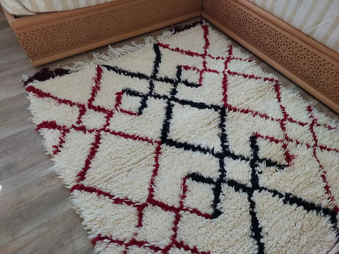 Shaggy Wool Rug - Vintage Small Rug - Handknotted Rug- Berber Carpet - White Moroccan Rug. MoroccanBazzArts