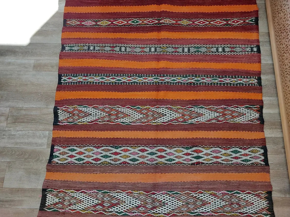 Moroccan Kilim Rug - Vintage Moroccan Rug - Flatweave Berber Rug - Kilim Rug - Hanbel Rug - Zemmour Tribe. MoroccanBazzArts