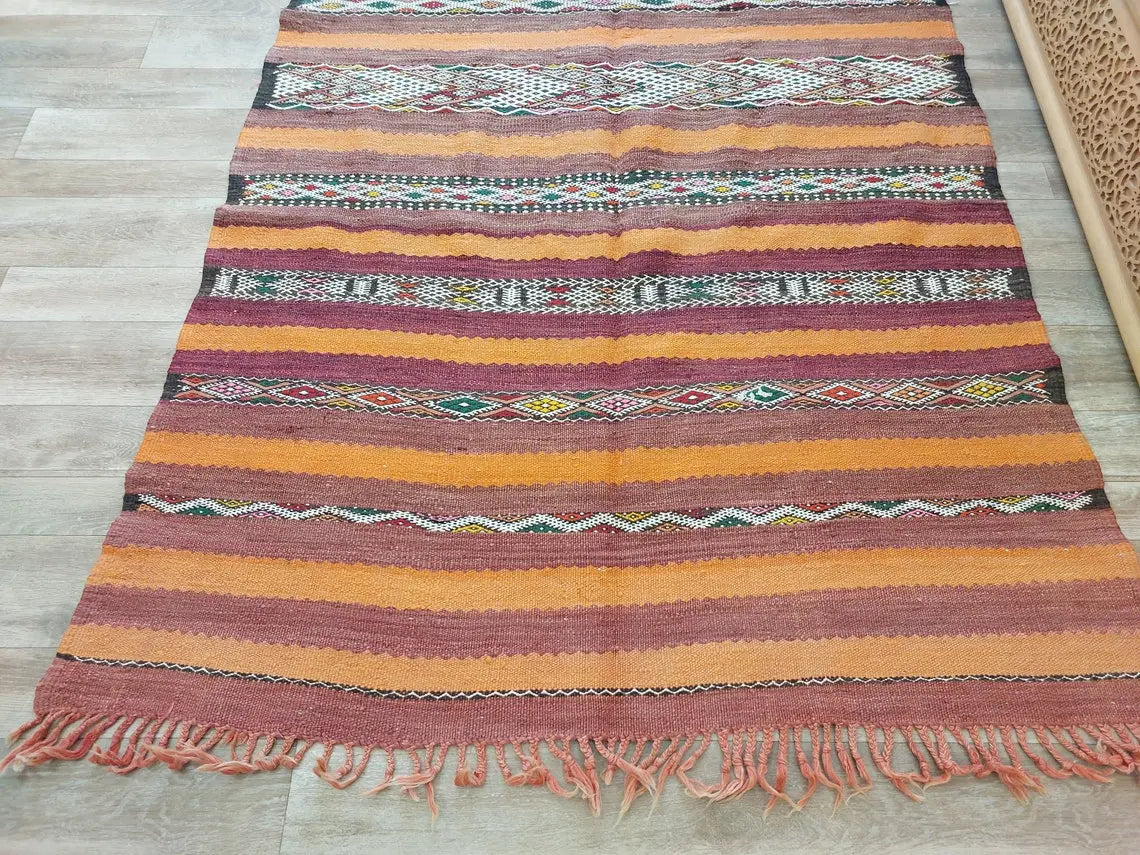 Moroccan Kilim Rug - Vintage Moroccan Rug - Flatweave Berber Rug - Kilim Rug - Hanbel Rug - Zemmour Tribe. MoroccanBazzArts