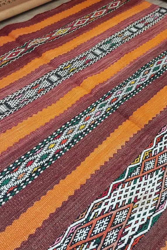 Moroccan Kilim Rug - Vintage Moroccan Rug - Flatweave Berber Rug - Kilim Rug - Hanbel Rug - Zemmour Tribe. MoroccanBazzArts