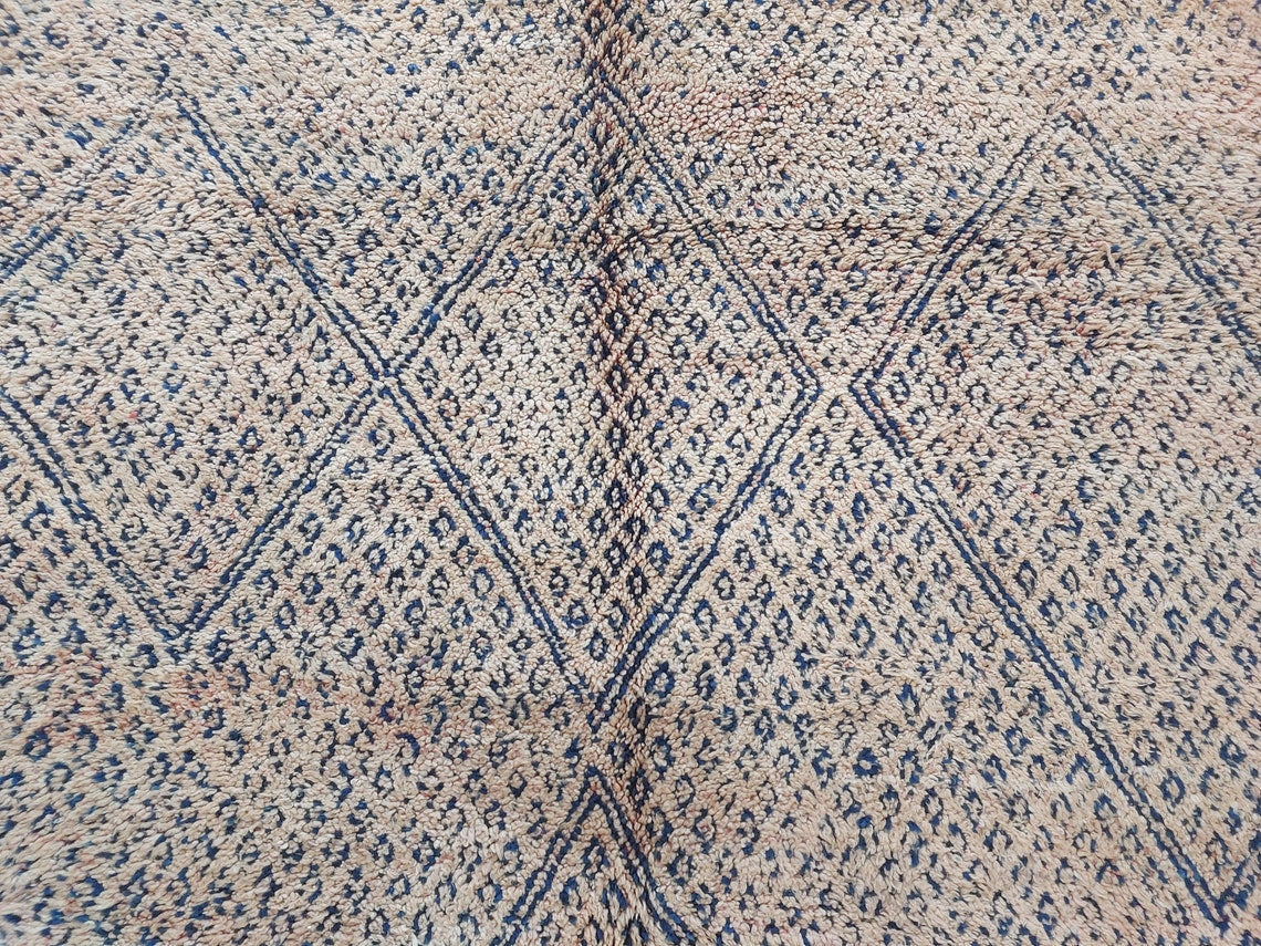 Vintage Moroccan Zayan Berber Rug: 70s Handmade Geometric Carpet for Living Room MoroccanBazzArts