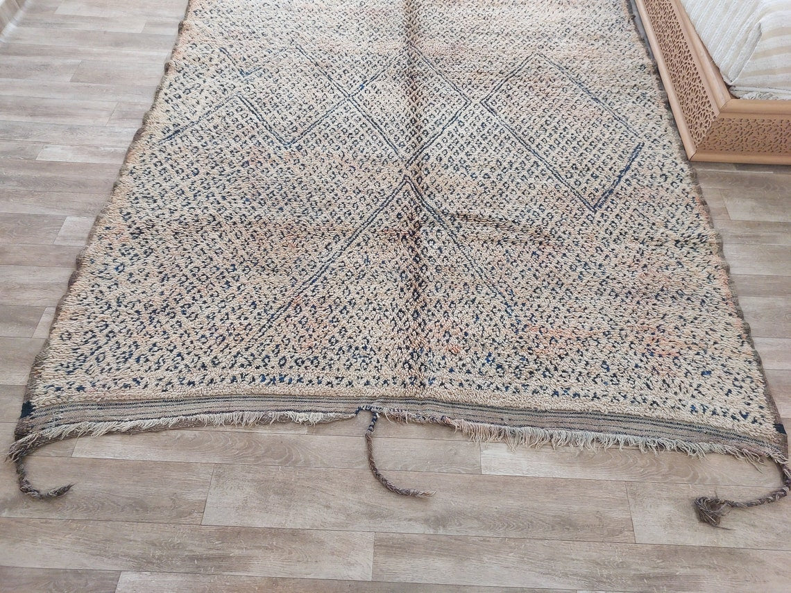 Vintage Moroccan Zayan Berber Rug: 70s Handmade Geometric Carpet for Living Room MoroccanBazzArts