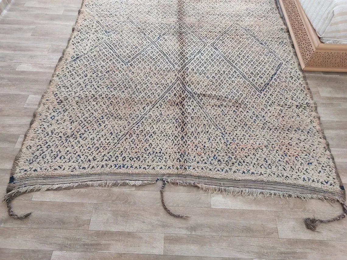 Vintage Moroccan Zayan Berber Rug: 70s Handmade Geometric Carpet for Living Room MoroccanBazzArts