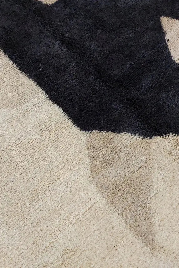 Luxurious Handwoven Moroccan Beni Mrirt Rug - Contemporary Neutral Berber Rug For Living Room (7.2x10 Ft) MoroccanBazzArts