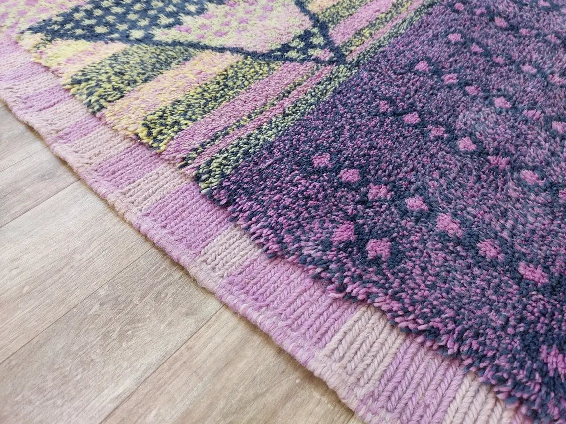 Luxurious Handwoven Moroccan Berber Wool Rug - Authentic Beni Mrirt Tribal Carpet For Modern Decor MoroccanBazzArts