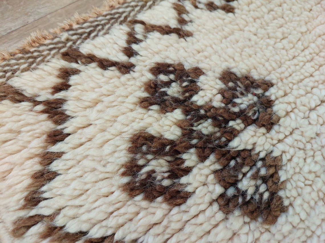 Authentic Azilal Moroccan Runner: Handwoven Berber Wool Rug With Soft Texture For Hallways 3'9x8'10 MoroccanBazzArts