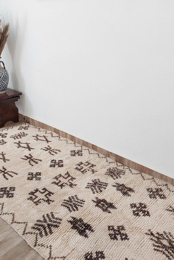 Authentic Azilal Moroccan Runner: Handwoven Berber Wool Rug With Soft Texture For Hallways 3'9x8'10 MoroccanBazzArts