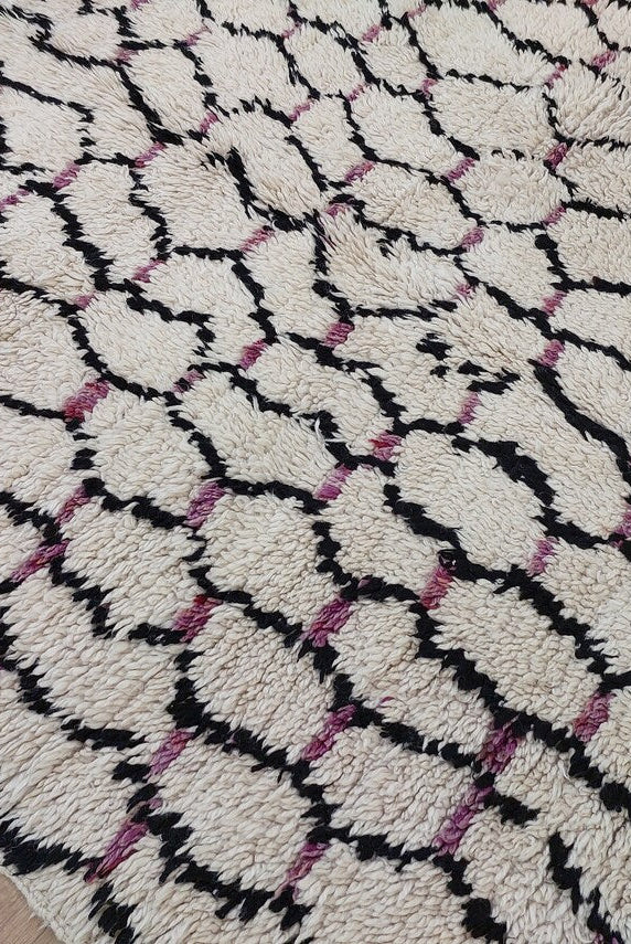 Vintage Moroccan Azilal Berber Rug: Handmade Authentic Carpet For Living Room Or Nursery (5.2' X 9.10') MoroccanBazzArts