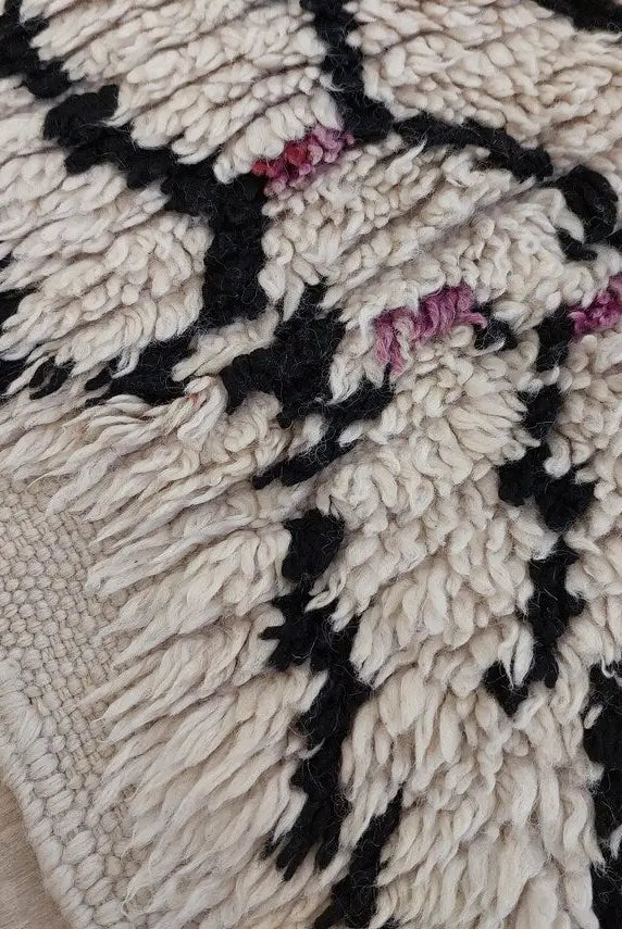 Vintage Moroccan Azilal Berber Rug: Handmade Authentic Carpet For Living Room Or Nursery (5.2' X 9.10') MoroccanBazzArts