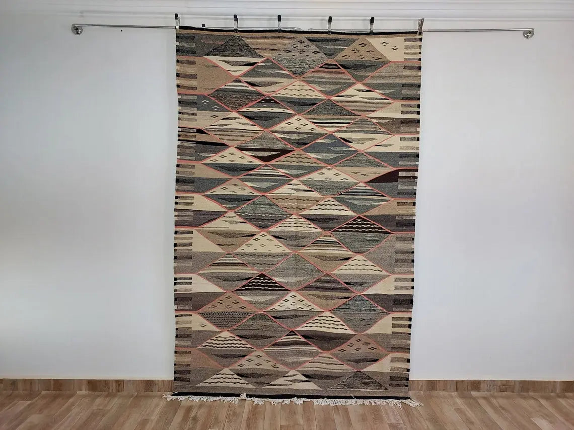 Vibrant Taznakht Moroccan Wool Kilim: Handmade Flatweave Rug for Modern Home Decor MoroccanBazzArts