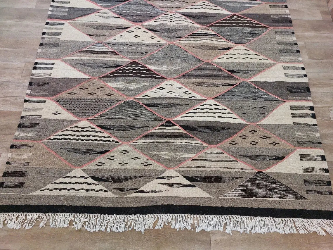 Vibrant Taznakht Moroccan Wool Kilim: Handmade Flatweave Rug for Modern Home Decor MoroccanBazzArts