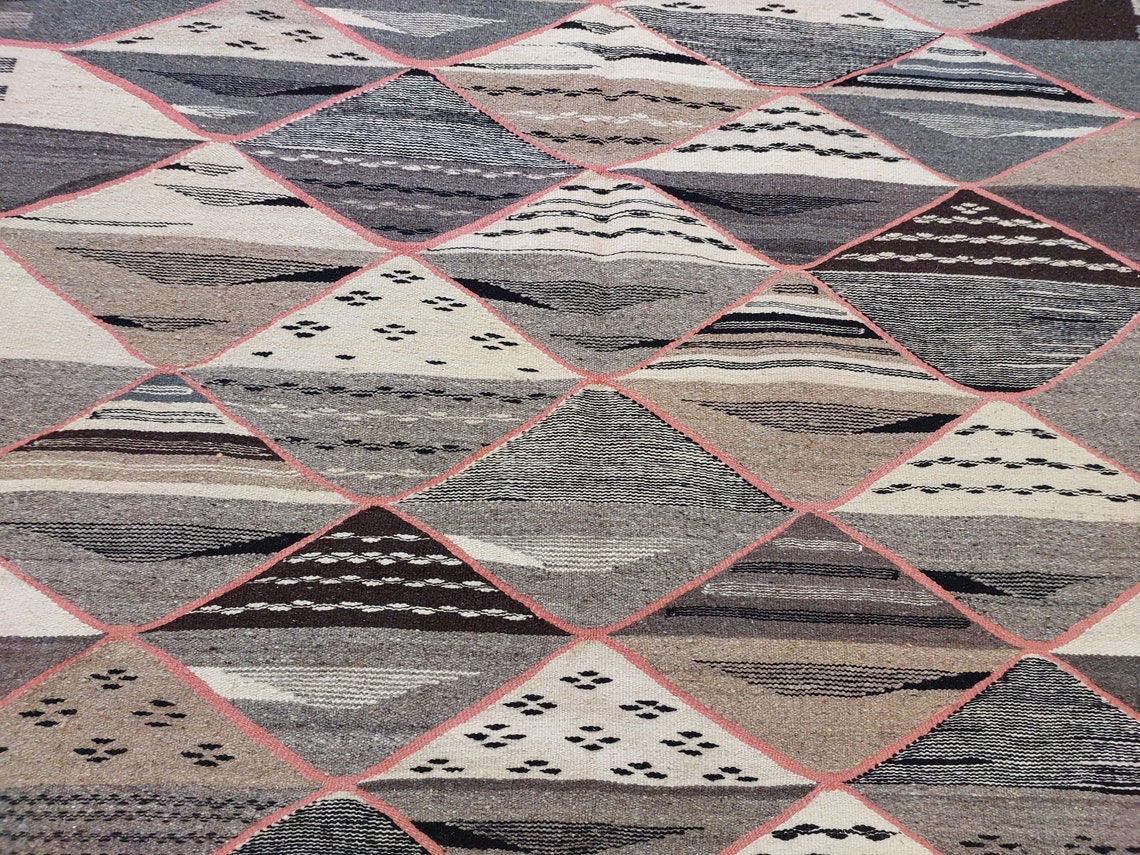 Vibrant Taznakht Moroccan Wool Kilim: Handmade Flatweave Rug for Modern Home Decor MoroccanBazzArts
