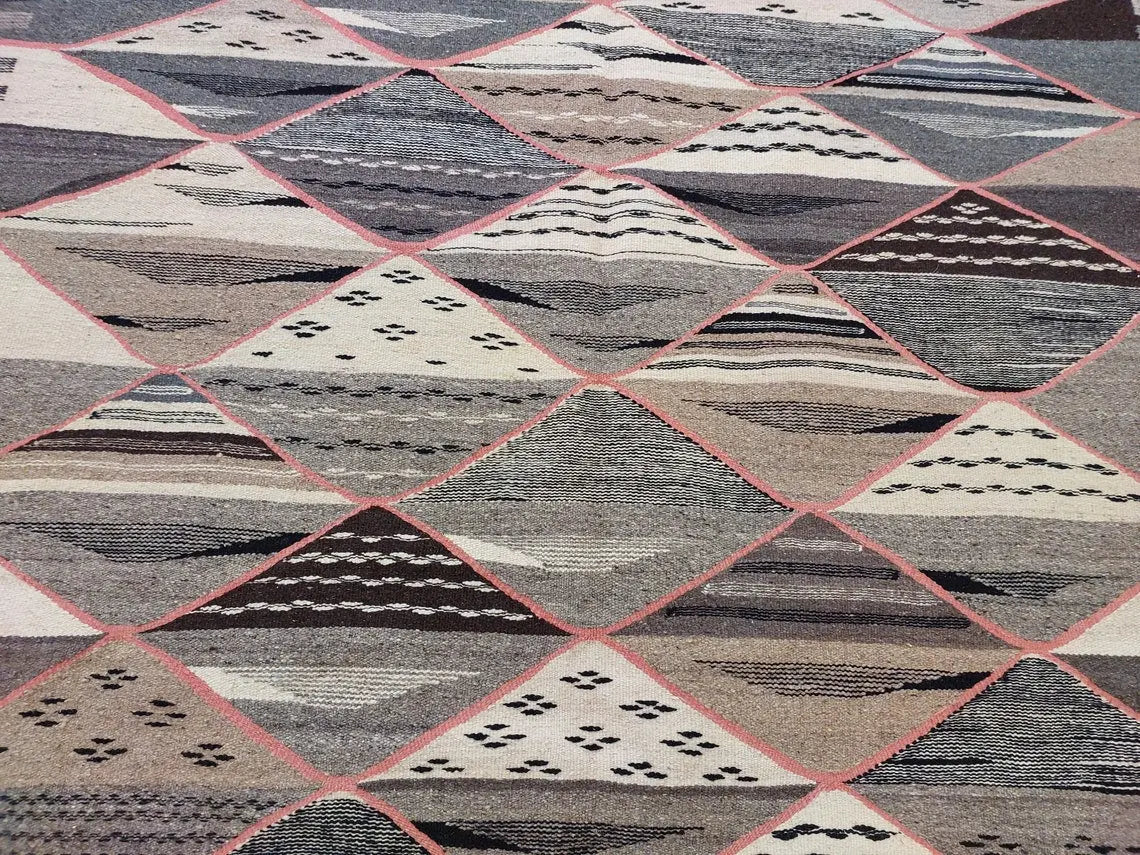 Vibrant Taznakht Moroccan Wool Kilim: Handmade Flatweave Rug for Modern Home Decor MoroccanBazzArts