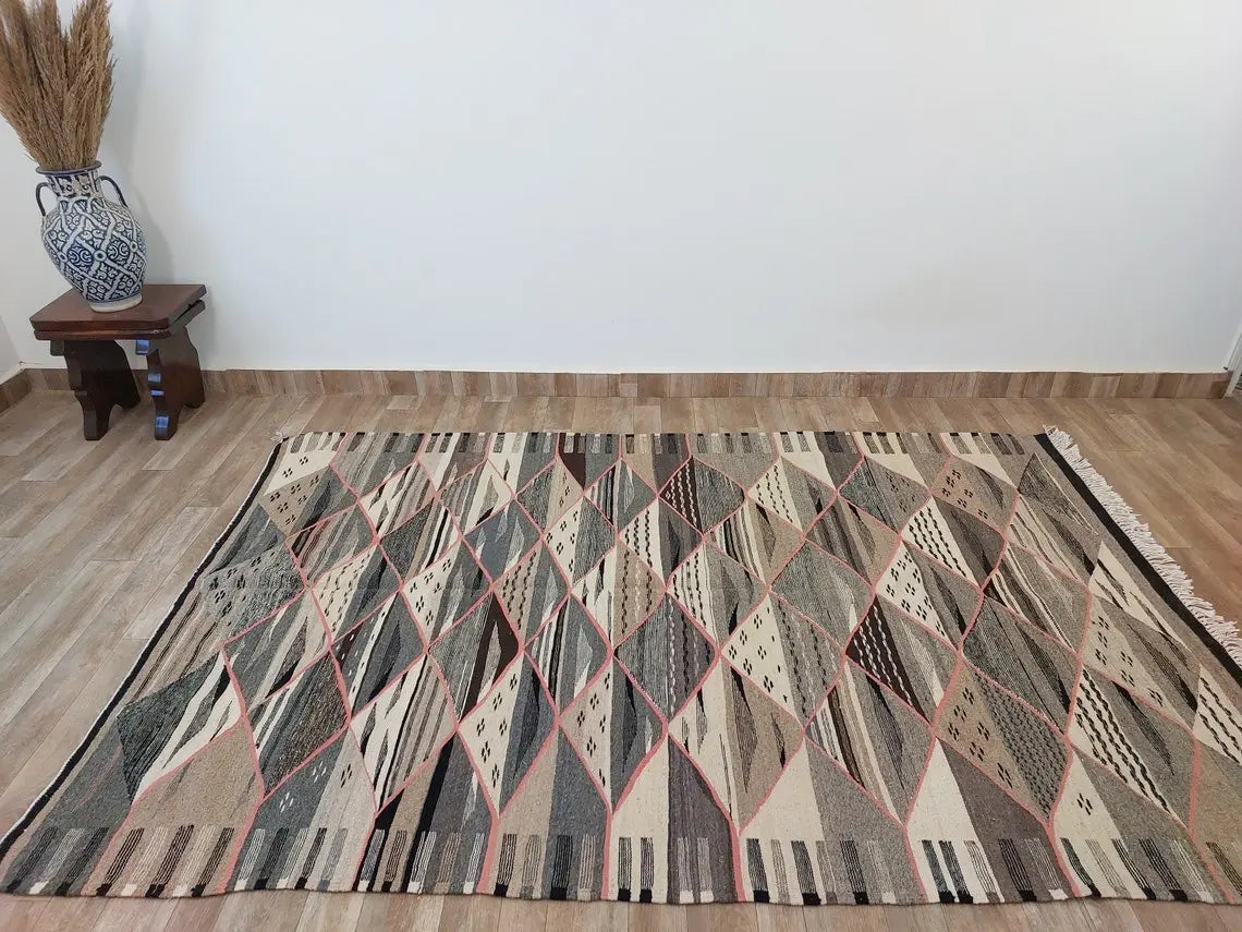 Vibrant Taznakht Moroccan Wool Kilim: Handmade Flatweave Rug for Modern Home Decor MoroccanBazzArts