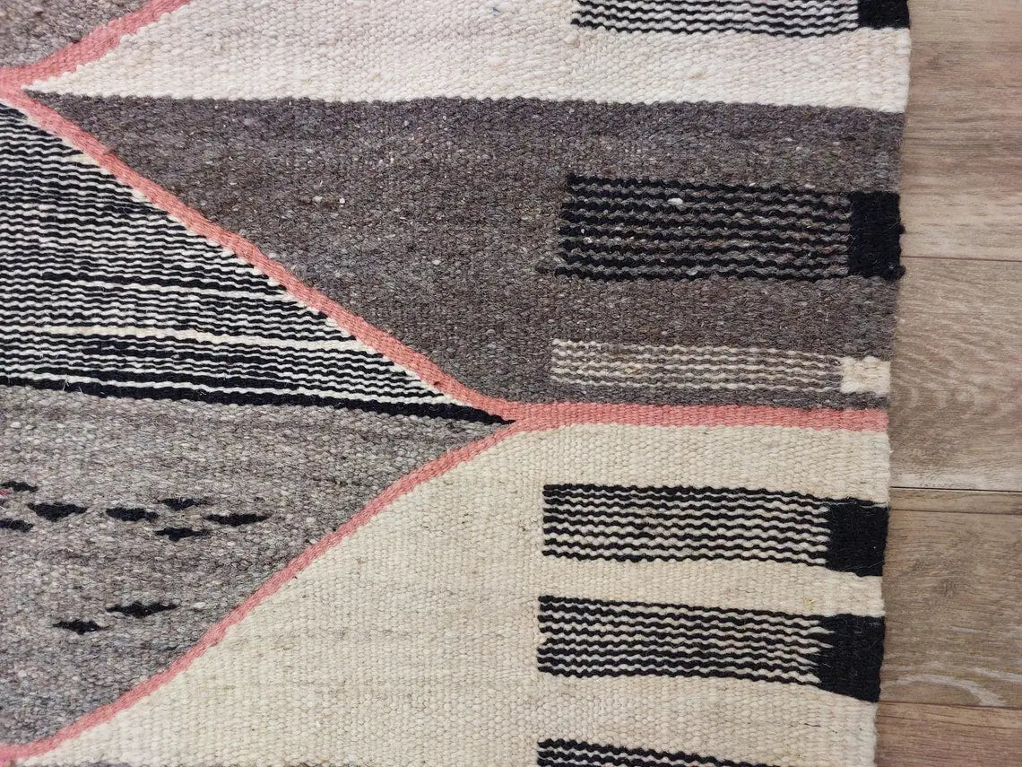 Vibrant Taznakht Moroccan Wool Kilim: Handmade Flatweave Rug for Modern Home Decor MoroccanBazzArts