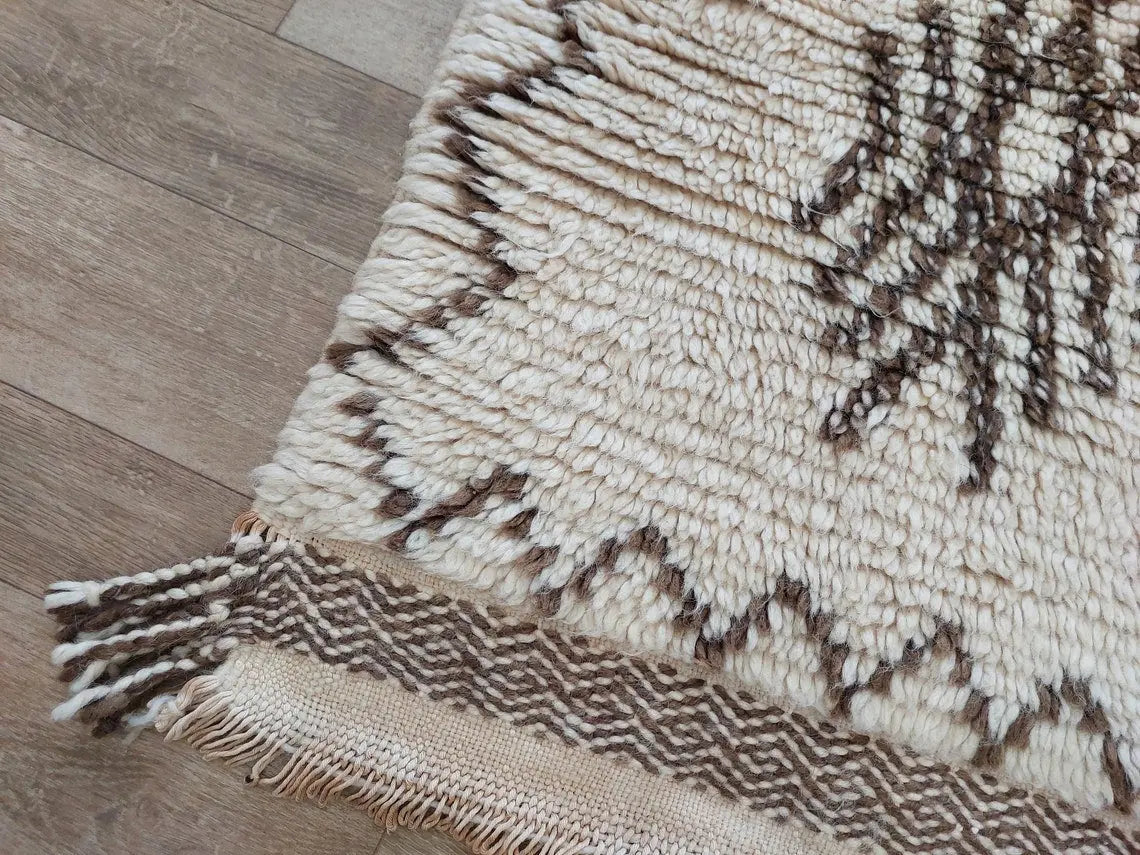 Authentic Azilal Moroccan Runner: Handwoven Berber Wool Rug With Soft Texture For Hallways 3'9x8'10 MoroccanBazzArts