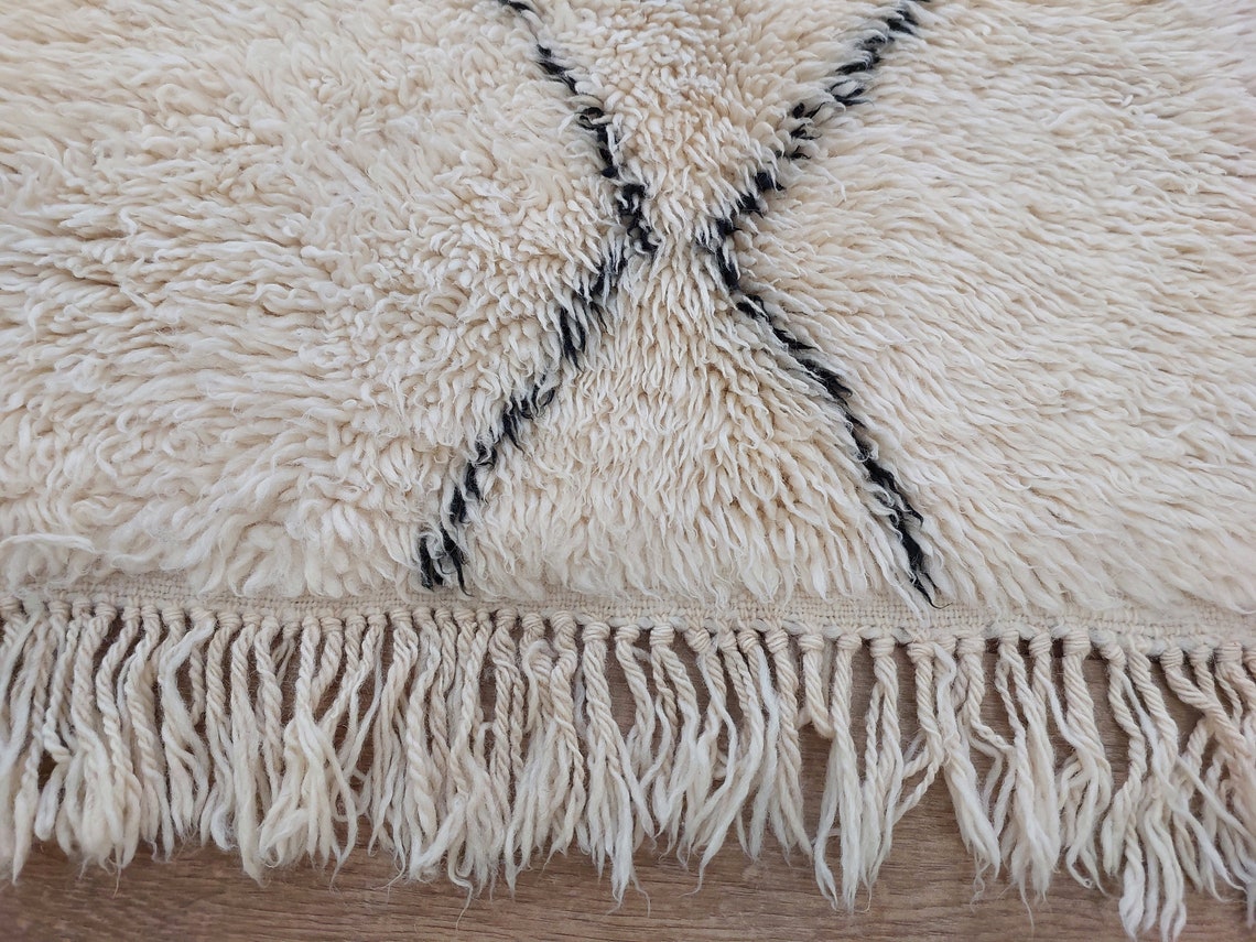 Authentic Beni Ourain Moroccan Berber Rug: Hand-knotted Lamb Wool, 5'10" X 8'6" MoroccanBazzArts