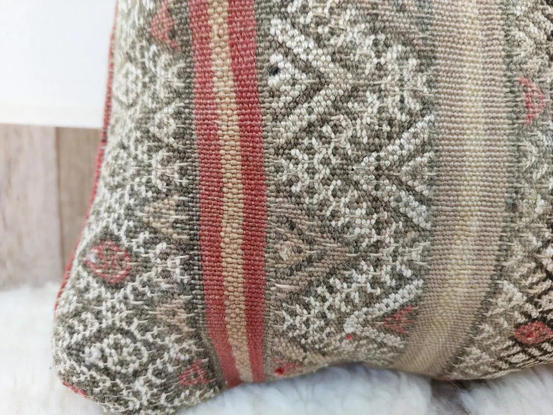 Moroccan Very Old Kilim Pillow Cover, Berber Kilim Pillow, Moroccan Pillow, Handmade Wool Pillow, Decorative Pillow Case. MoroccanBazzArts
