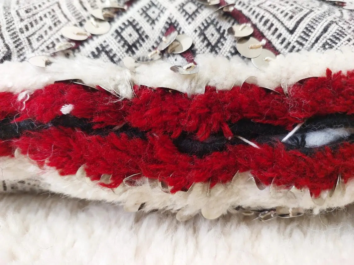 Moroccan Kilim Pillow Cover, Berber Kilim Pillow, Moroccan Pillow, Handmade Wool Pillow, Decorative Pillow Case. MoroccanBazzArts