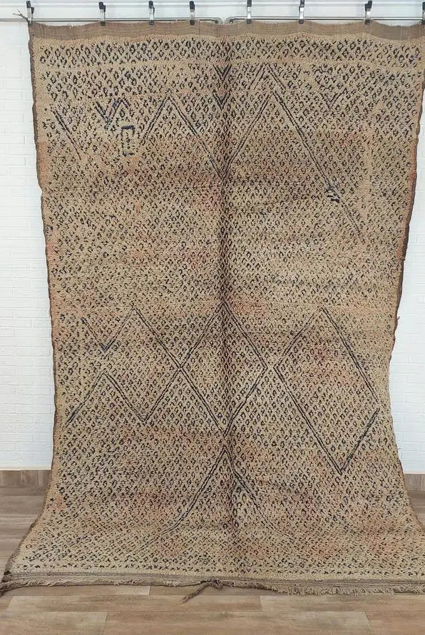 Vintage Moroccan Zayan Berber Rug: 70s Handmade Geometric Carpet for Living Room MoroccanBazzArts