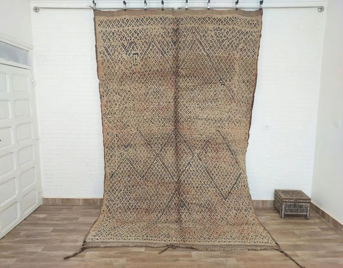 Vintage Moroccan Zayan Berber Rug: 70s Handmade Geometric Carpet for Living Room MoroccanBazzArts