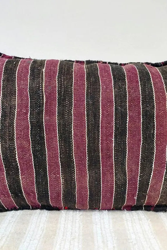 Moha | Vintage Moroccan Pillow - Handmade Cushion - Handwoven Rectangular Berber Pillow Case - Kilim Pillow - Bohemian Style MoroccanBazzArts