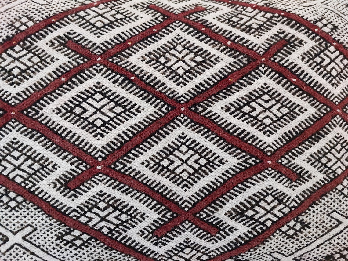 Moroccan Kilim Pillow Cover, Berber Kilim Pillow, Moroccan Pillow, Handmade Wool Pillow, Decorative Pillow Case. MoroccanBazzArts