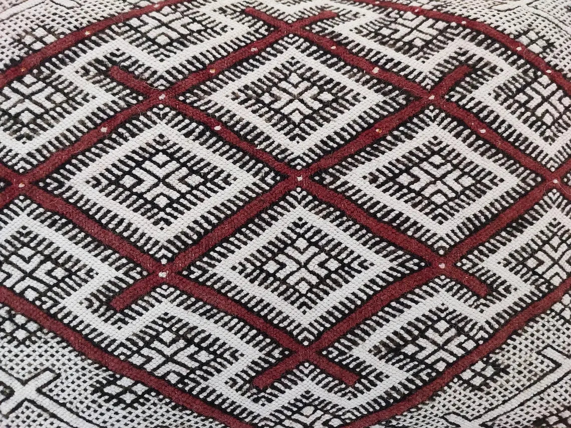 Moroccan Kilim Pillow Cover, Berber Kilim Pillow, Moroccan Pillow, Handmade Wool Pillow, Decorative Pillow Case. MoroccanBazzArts