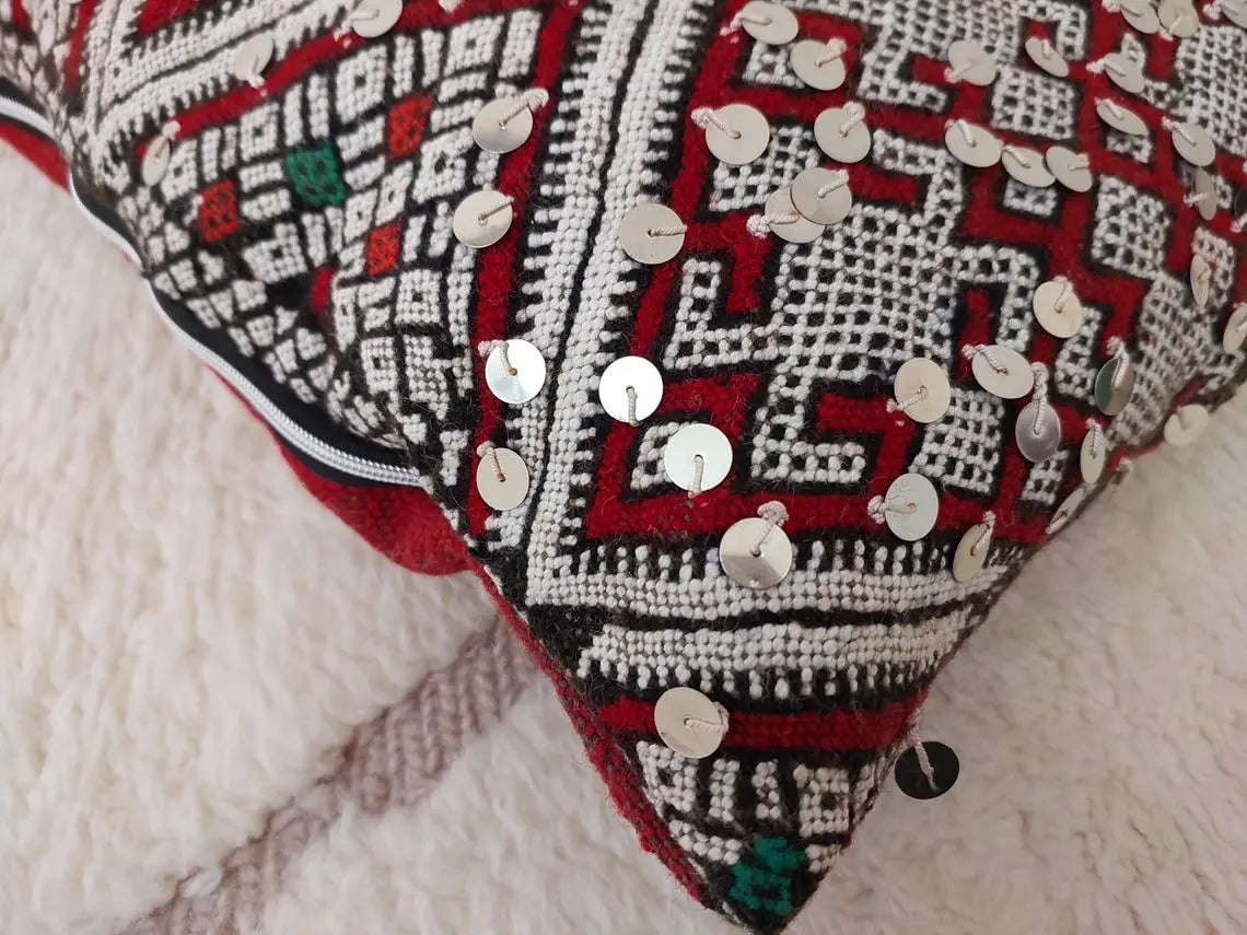 Moroccan Kilim Pillow Cover, Berber Kilim Pillow, Moroccan Pillow, Handmade Wool Pillow, Decorative Pillow Case. MoroccanBazzArts