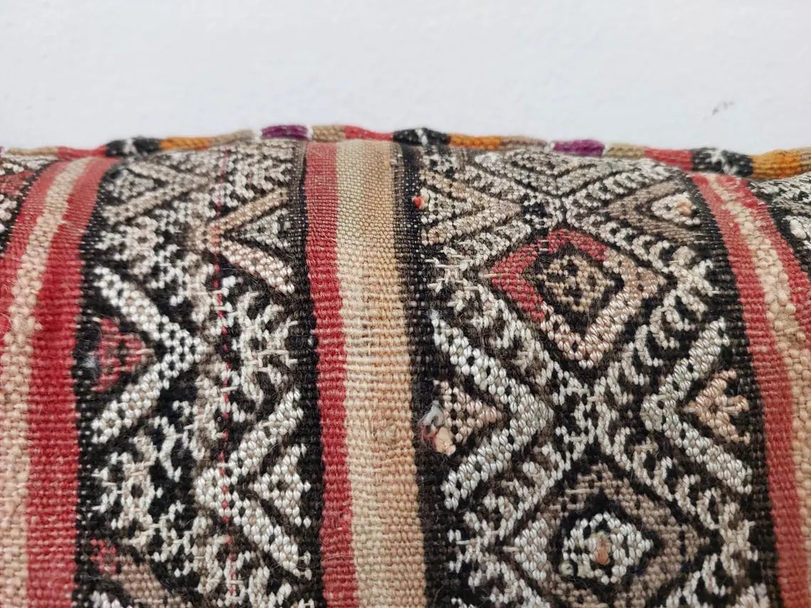 Moroccan Very Old Kilim Pillow Cover, Berber Kilim Pillow, Moroccan Pillow, Handmade Wool Pillow, Decorative Pillow Case. MoroccanBazzArts