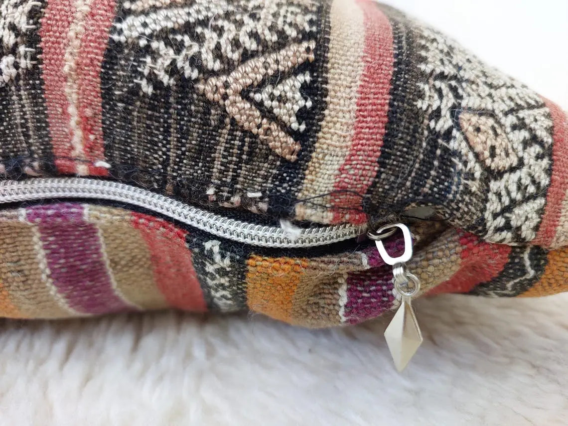 Moroccan Very Old Kilim Pillow Cover, Berber Kilim Pillow, Moroccan Pillow, Handmade Wool Pillow, Decorative Pillow Case. MoroccanBazzArts