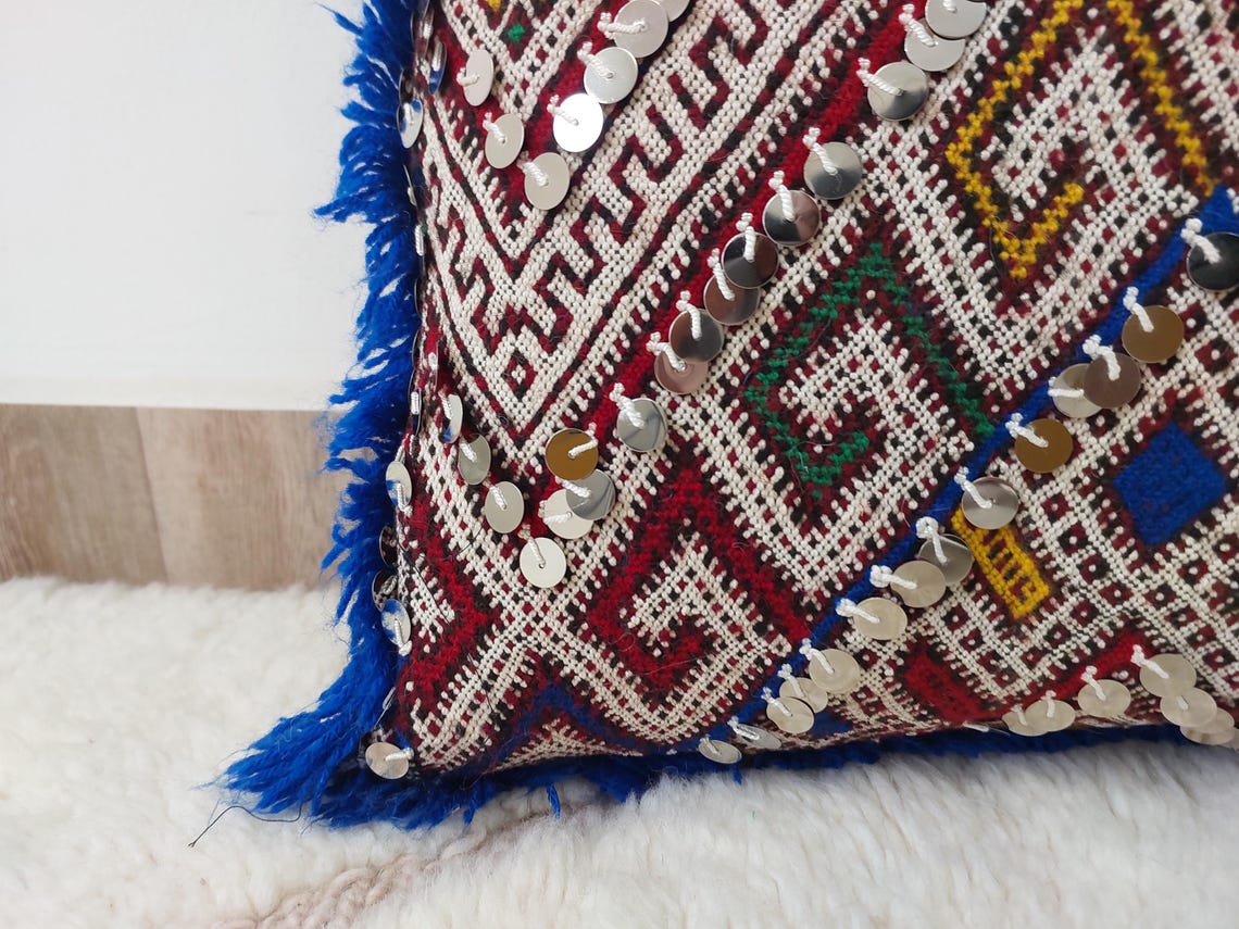 Moroccan Kilim Pillow Cover, Berber Kilim Pillow, Moroccan Pillow, Handmade Wool Pillow, Decorative Pillow Case. MoroccanBazzArts
