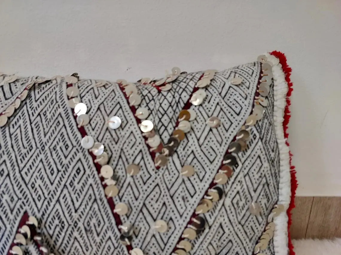 Moroccan Kilim Pillow Cover, Berber Kilim Pillow, Moroccan Pillow, Handmade Wool Pillow, Decorative Pillow Case. MoroccanBazzArts