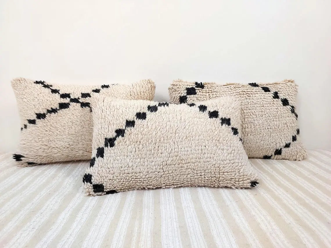 Unique Berber Wool Cushion With Design, 16x24 MoroccanBazzArts