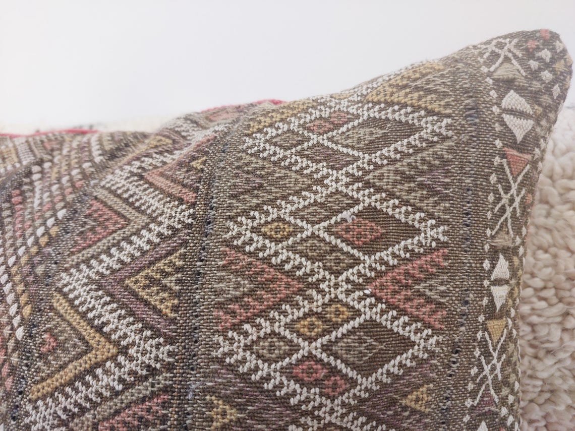 Vintage berber pillow case from beni mguild Tribe, morocco MoroccanBazzArts